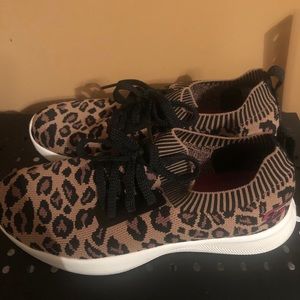 Bobs Skechers Memory foam sneakers